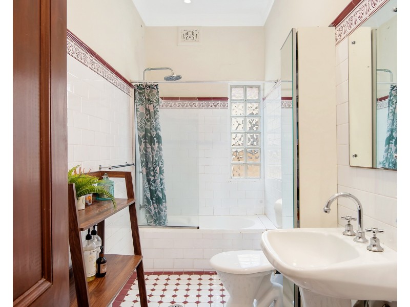 44 Holmesdale Street, Marrickville NSW 2204