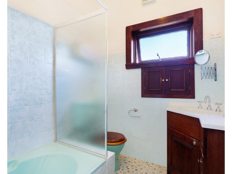 14 Elizabeth Avenue, Dulwich Hill NSW 2203