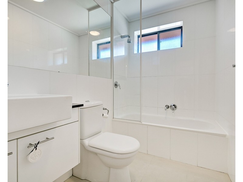 10/30 Glen Street, Marrickville NSW 2204