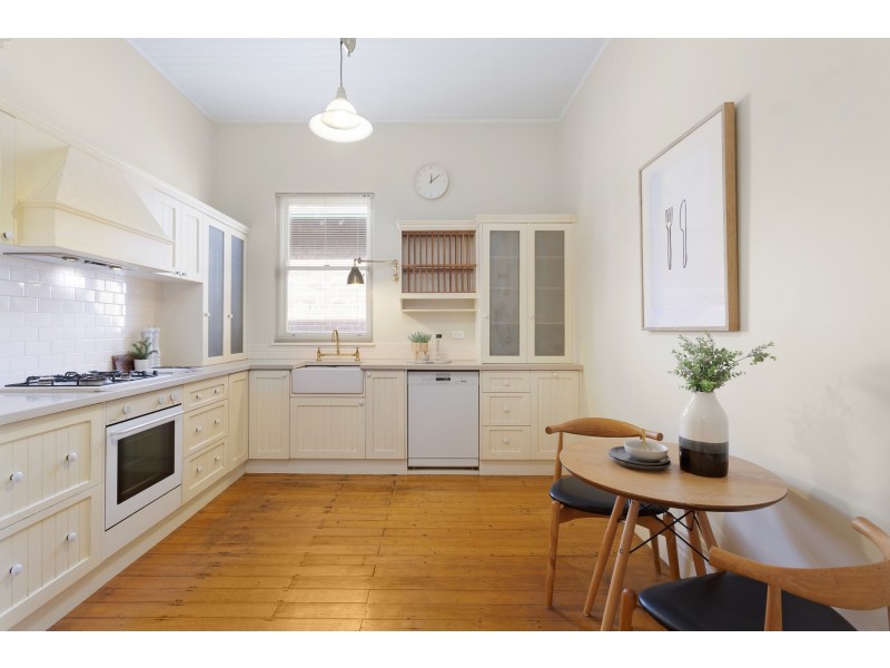 18 Challis Avenue, Dulwich Hill NSW 2203