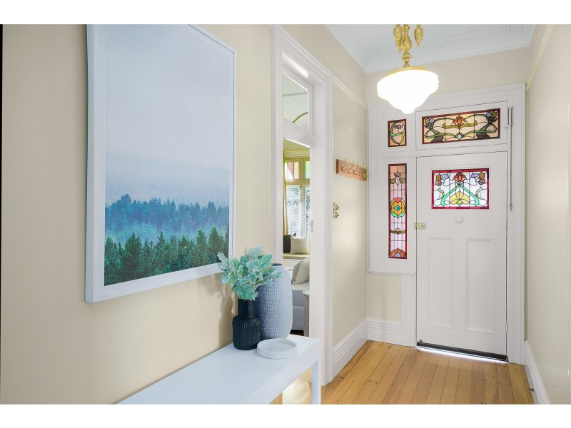 18 Challis Avenue, Dulwich Hill NSW 2203