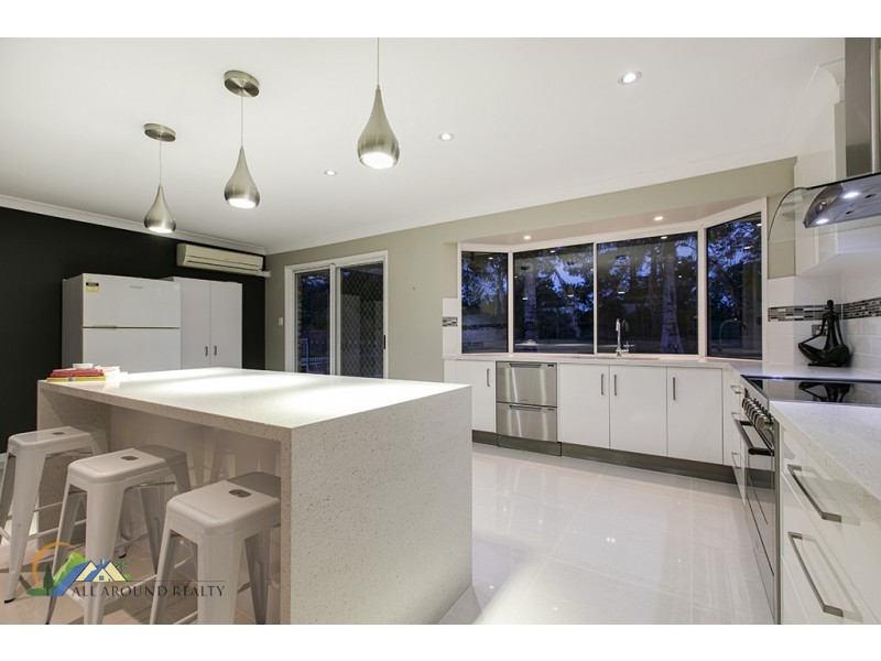 6-8 Taksan Place, Ningi QLD 4511