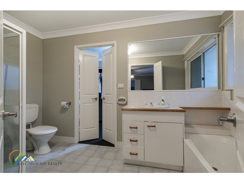 6-8 Taksan Place, Ningi QLD 4511