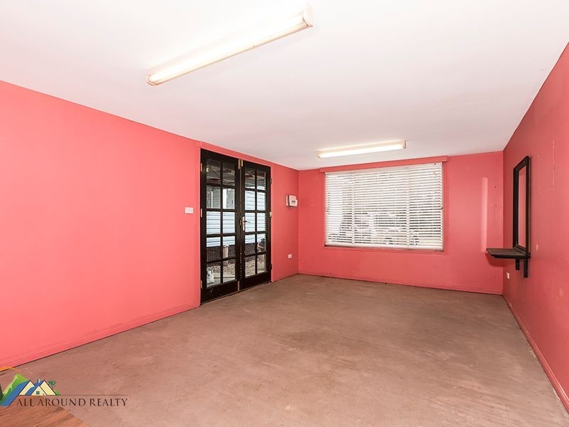 1117 Steve Irwin Way, Glass House Mountains QLD 4518