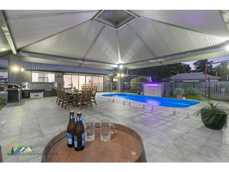 10 Beacon Street, Morayfield QLD 4506