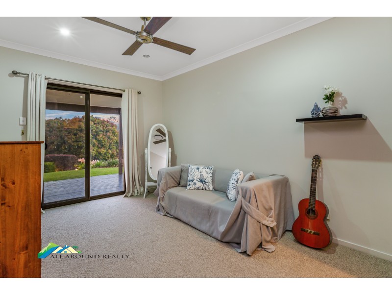 8 Clydebank Court, Bellmere QLD 4510