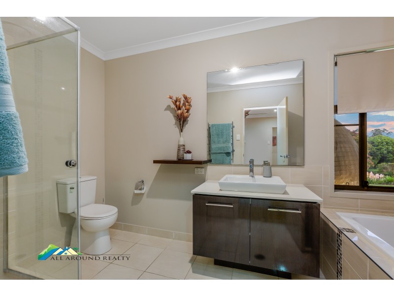 8 Clydebank Court, Bellmere QLD 4510