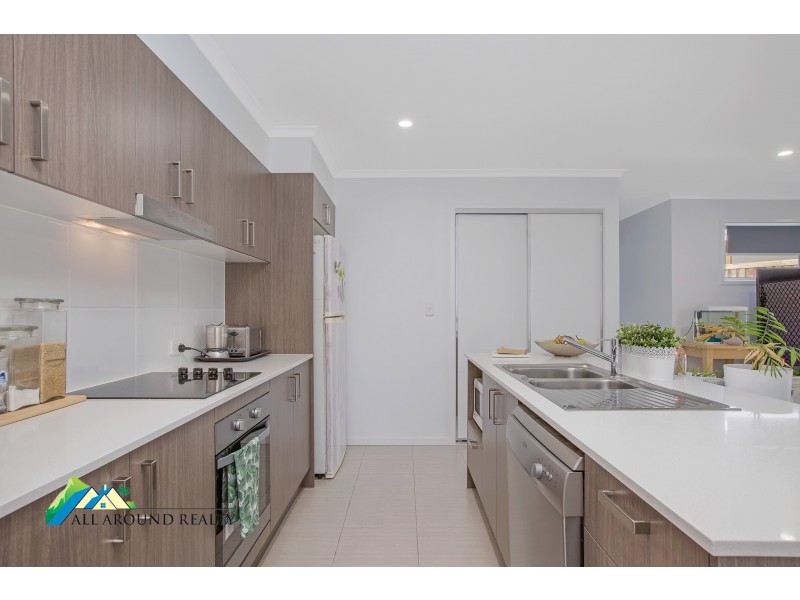 1/18 Proteous Street, Burpengary QLD 4505