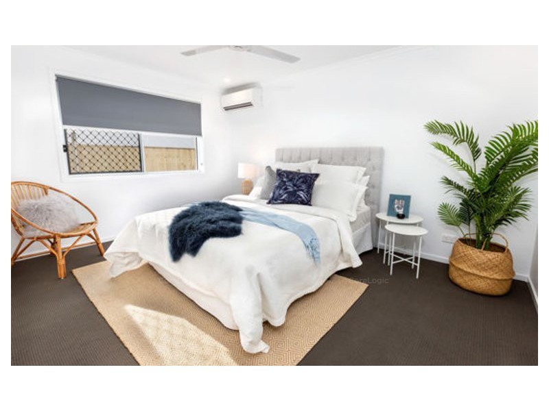 2/18 Proteous Street, Burpengary QLD 4505