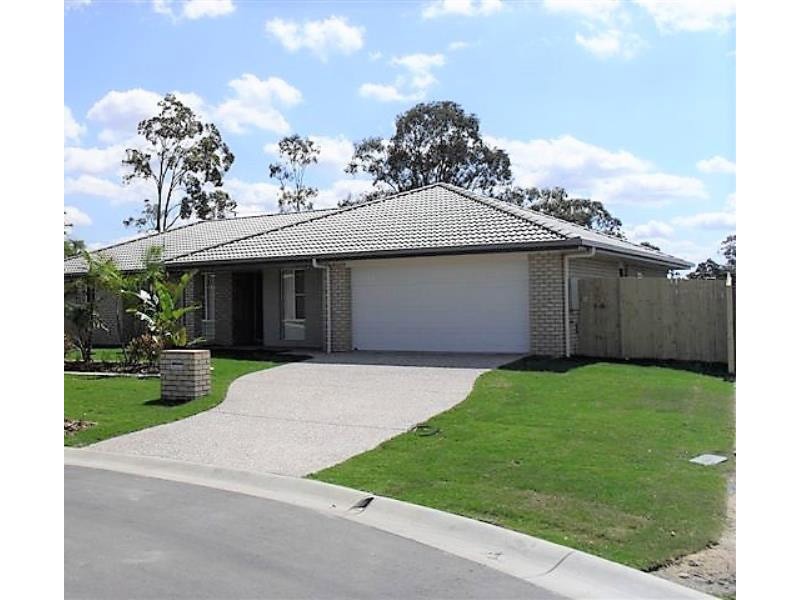 8 Mia Court, Morayfield QLD 4506