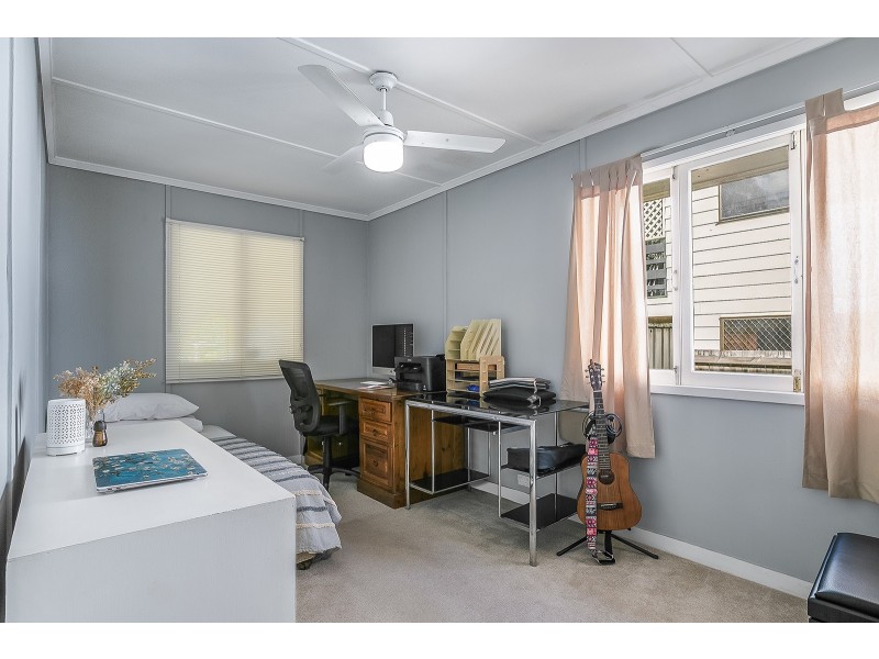 25 Simmons Street, Caboolture QLD 4510