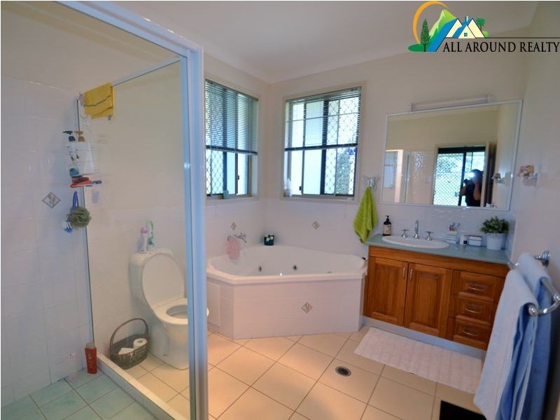 293 Nukku North Road, Blackbutt QLD 4306