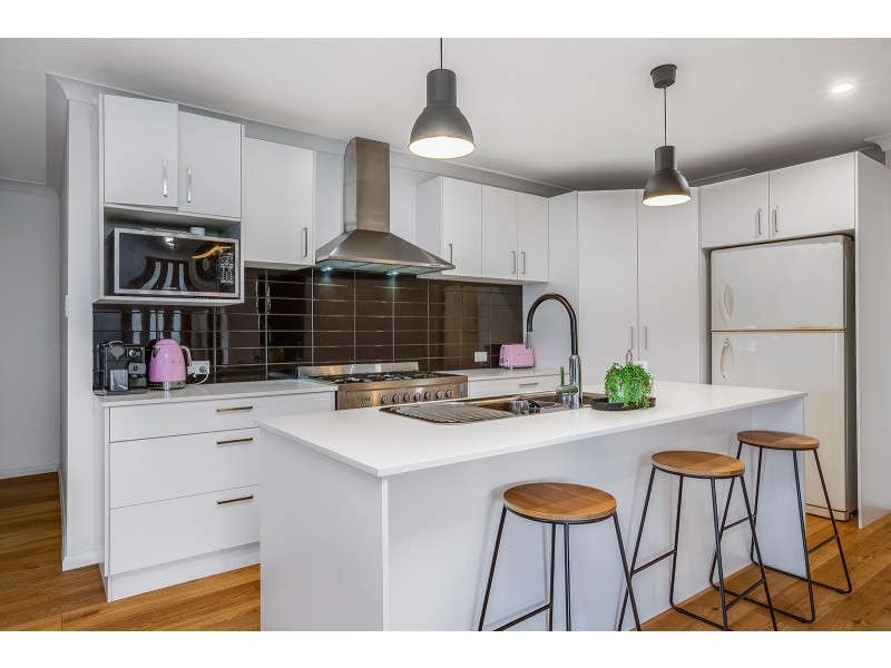 1 Isla Close, Mango Hill QLD 4509