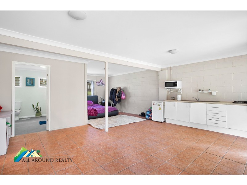 104 Durundur Street, Woodford QLD 4514