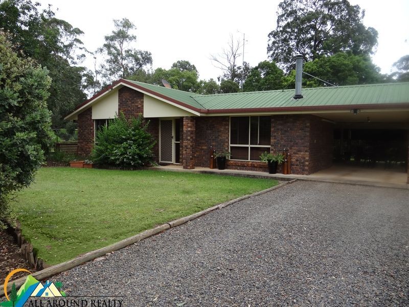 10 Hart Street, Blackbutt QLD 4306