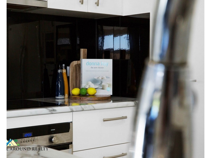 21 Pinnacles Drive, Glass House Mountains QLD 4518