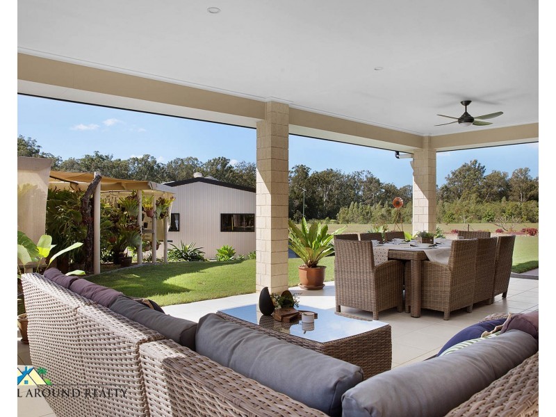 21 Pinnacles Drive, Glass House Mountains QLD 4518
