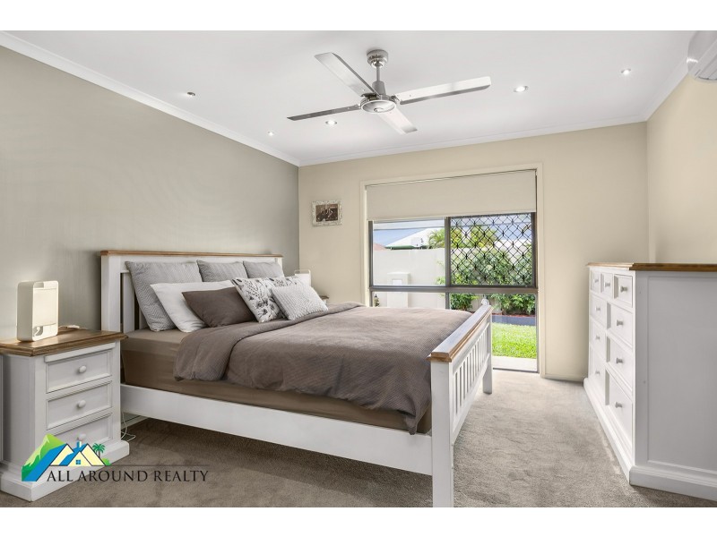 28 Courageous Court, Newport QLD 4020