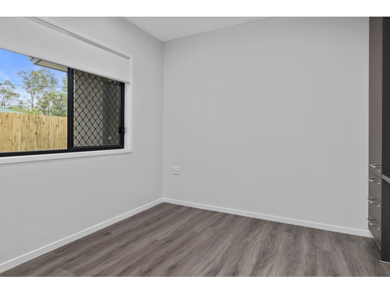 1/4A Leach Avenue, Landsborough QLD 4550