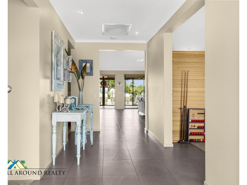 28 Courageous Court, Newport QLD 4020