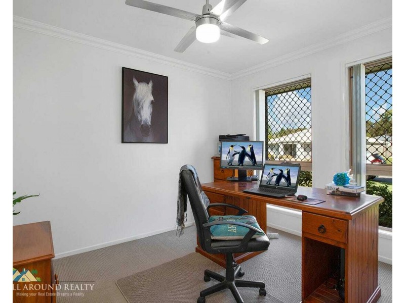60 Sandheath Place, Ningi QLD 4511