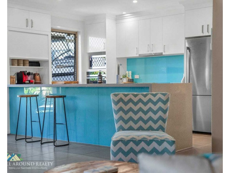 60 Sandheath Place, Ningi QLD 4511