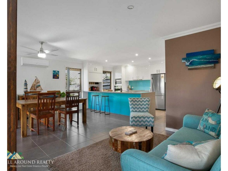 60 Sandheath Place, Ningi QLD 4511