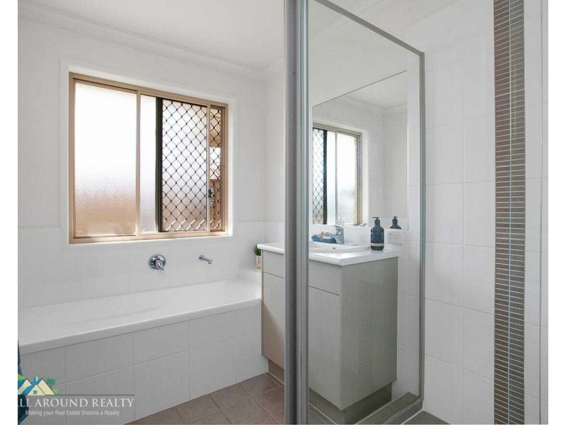 60 Sandheath Place, Ningi QLD 4511