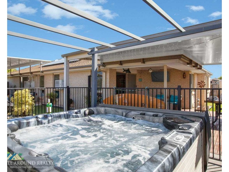 60 Sandheath Place, Ningi QLD 4511