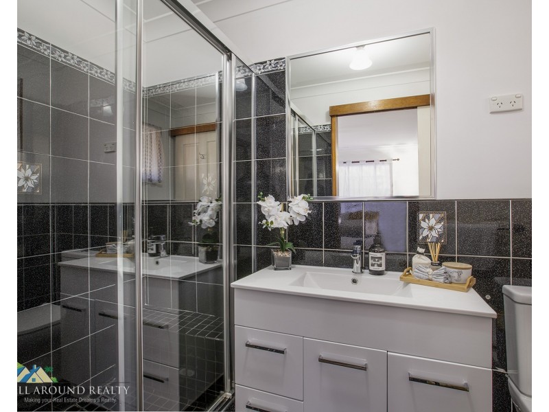 136 Hamilton Rd, Elimbah QLD 4516