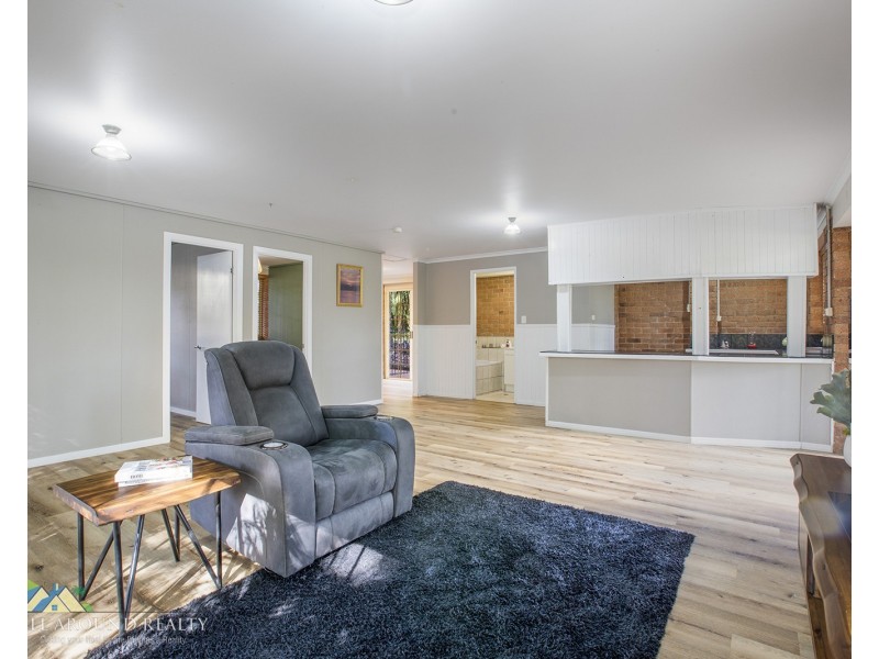 136 Hamilton Rd, Elimbah QLD 4516