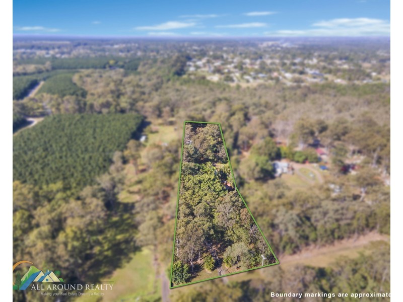 136 Hamilton Rd, Elimbah QLD 4516