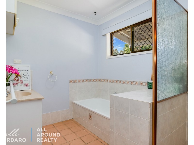 29 Hoad St, Morayfield QLD 4506