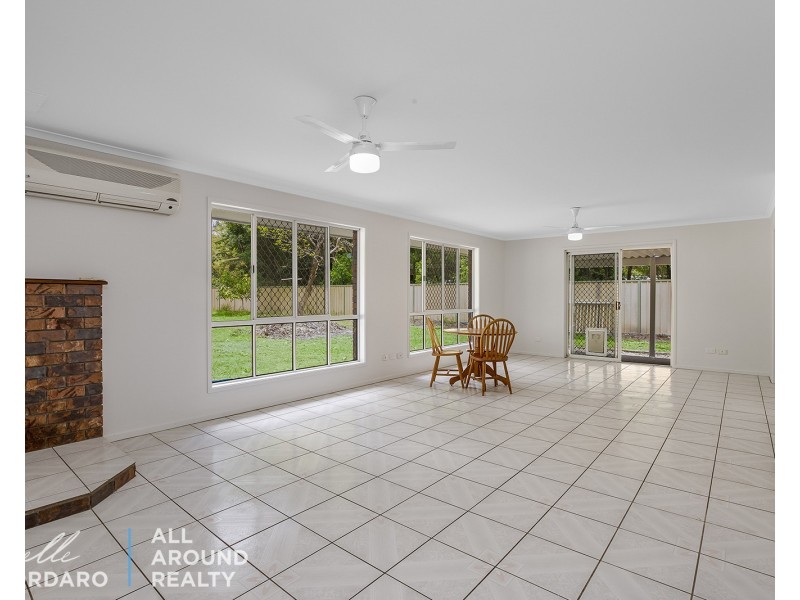 1047 Pumicestone Rd, Toorbul QLD 4510