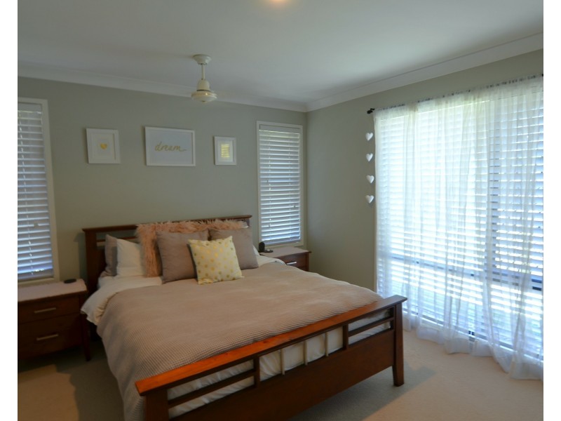 12 Leggett St, Morayfield QLD 4506