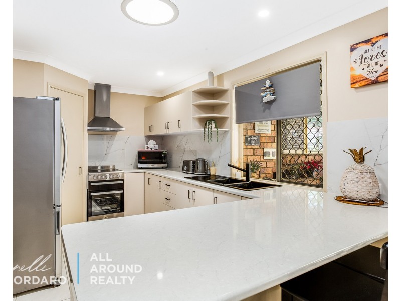 4 Waterlily Pl, Caboolture South QLD 4510