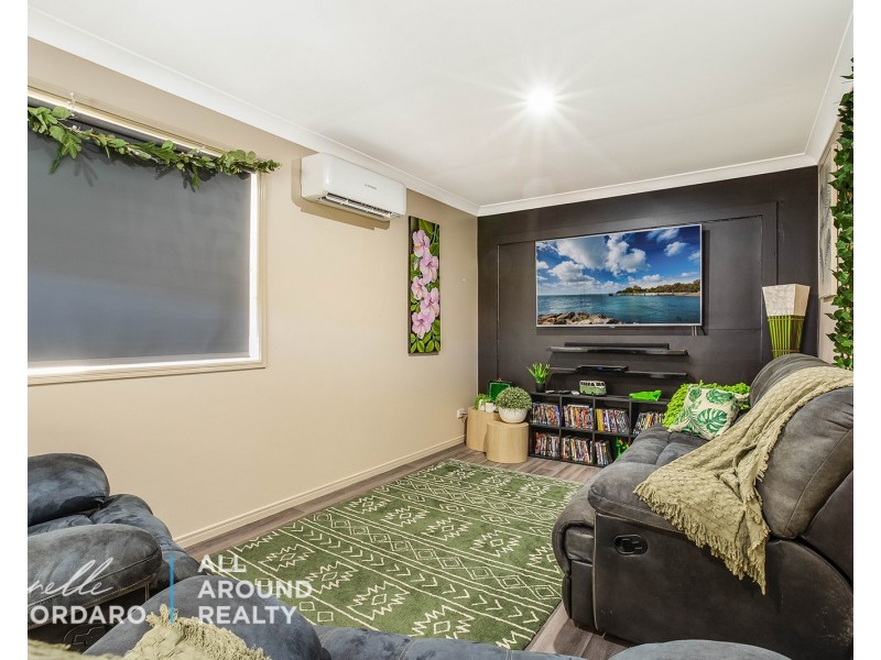 4 Waterlily Pl, Caboolture South QLD 4510