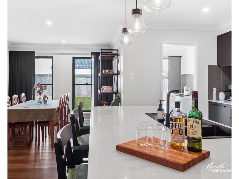 126 Currajong Cct, Delaneys Creek QLD 4514