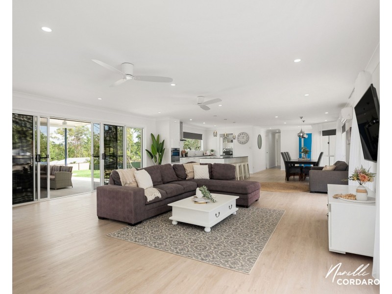 97 Bridges Rd, Morayfield QLD 4506
