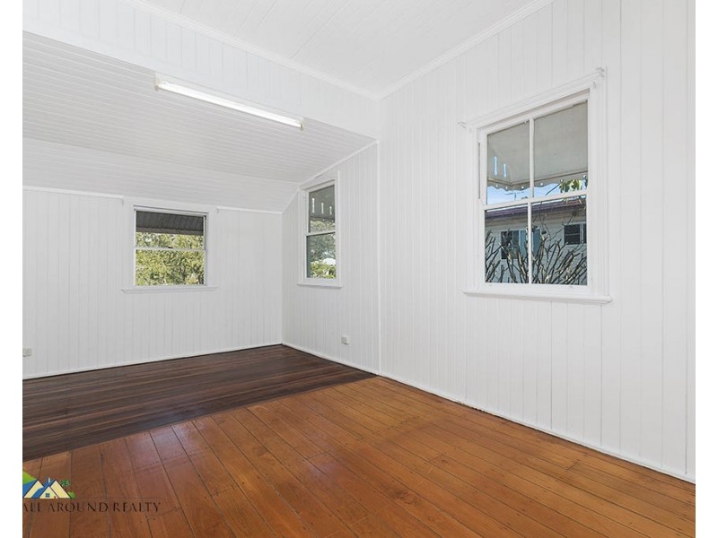 26 Old Dayboro Road, Petrie QLD 4502