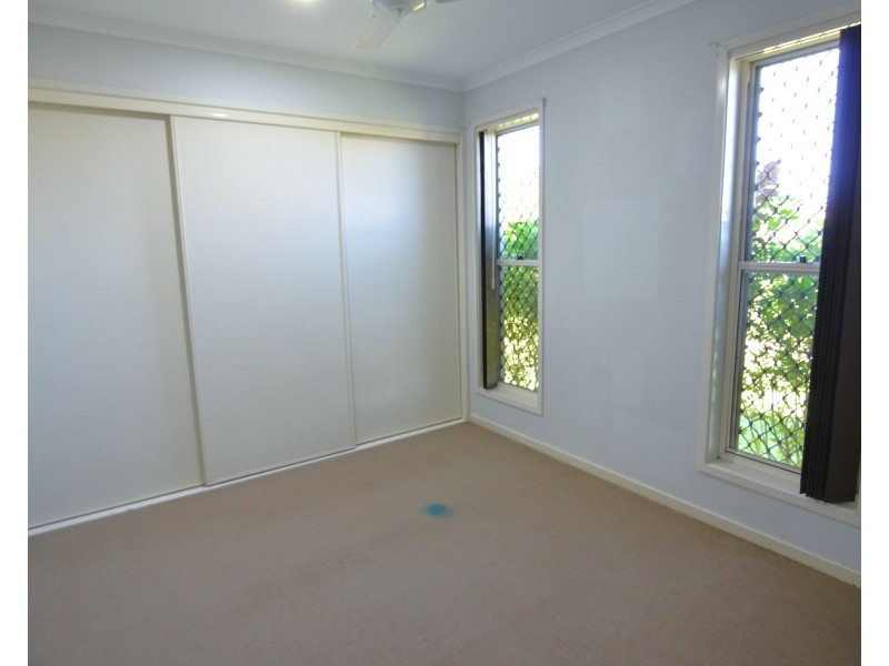 8 Stream Pl, Bellmere QLD 4510