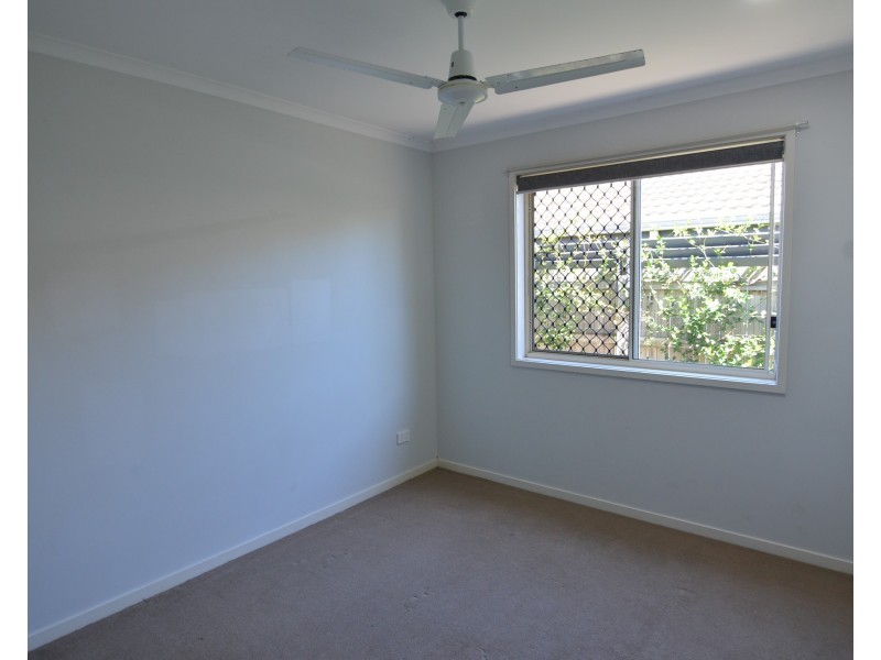 8 Stream Pl, Bellmere QLD 4510