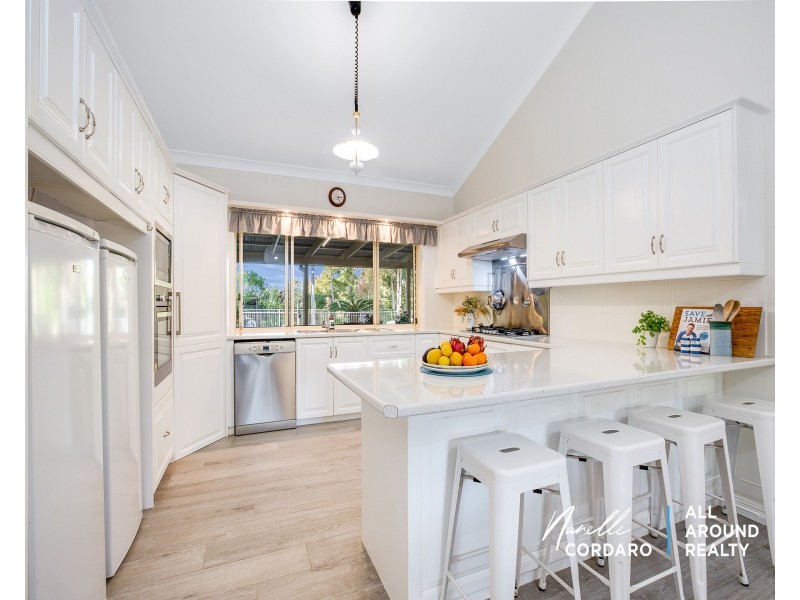 11 Hillview Ct, Wamuran QLD 4512
