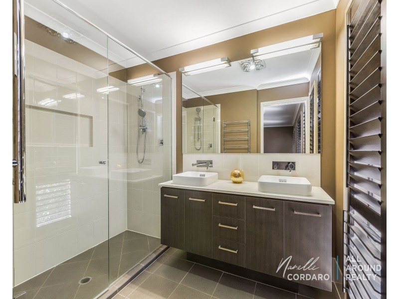 68 Woolshed St, Ferny Hills QLD 4055