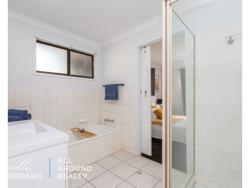 8 Boongaree Ave, Caboolture South QLD 4510