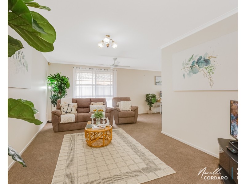 7 Vauxhall St, Minyama QLD 4575