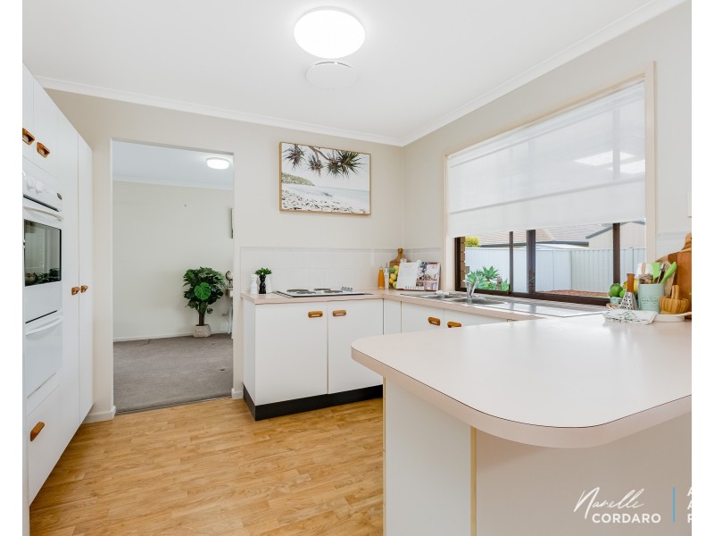 7 Vauxhall St, Minyama QLD 4575