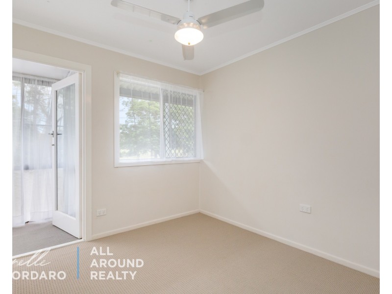 8 Moss St, Kippa-ring QLD 4021