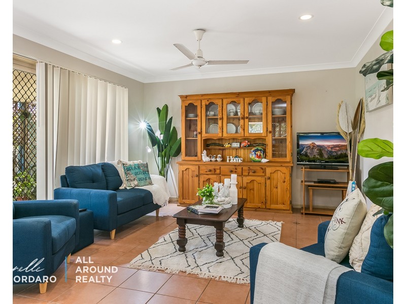 8 Sunnyside Crescent, Donnybrook QLD 4510