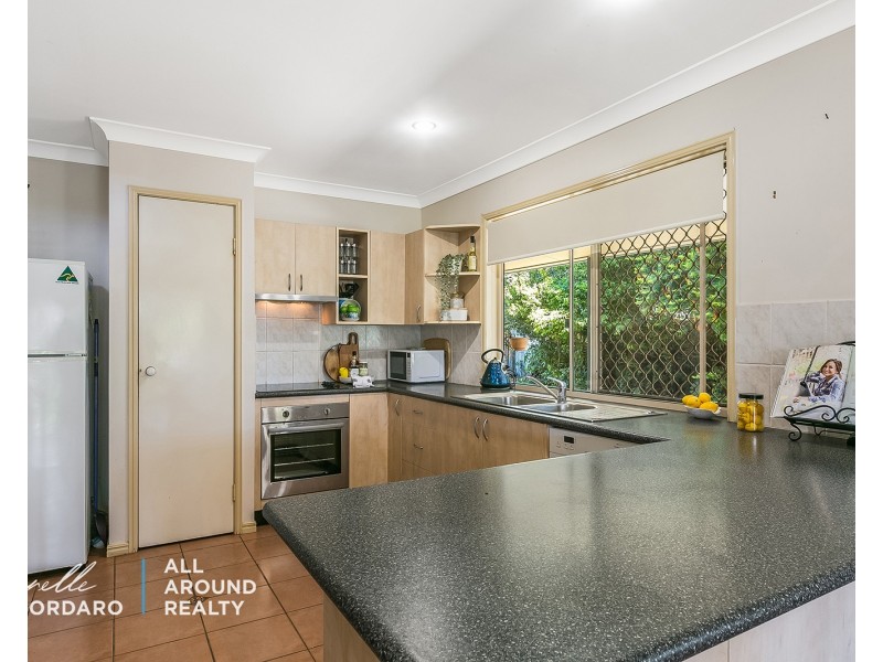 8 Sunnyside Crescent, Donnybrook QLD 4510